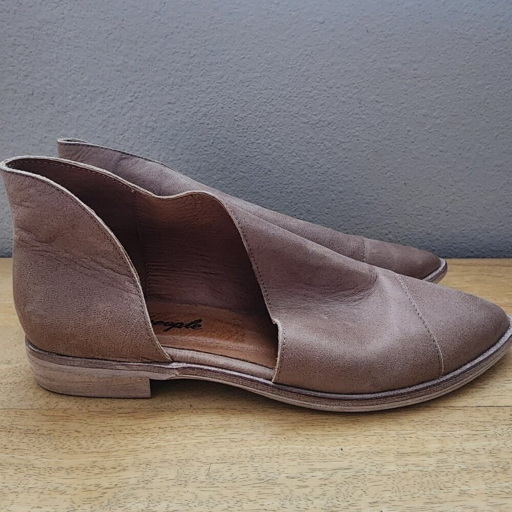 Free People Royale Dark Gray Leather Pointy Toe Flat Shoes Womens Sz 7.5